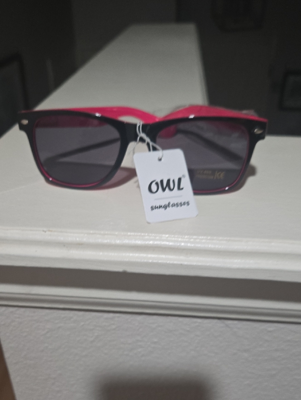 Owl Two-Tone Pink and Black Sunglasses